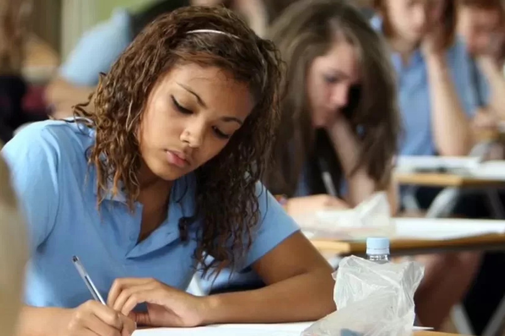 Extended Diploma in Business and Management - Level 5